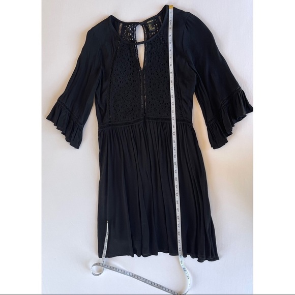 Forever 21 Black Lace Front and Back Panel  3/4 Flutter Sleeve - Picture 10 of 15